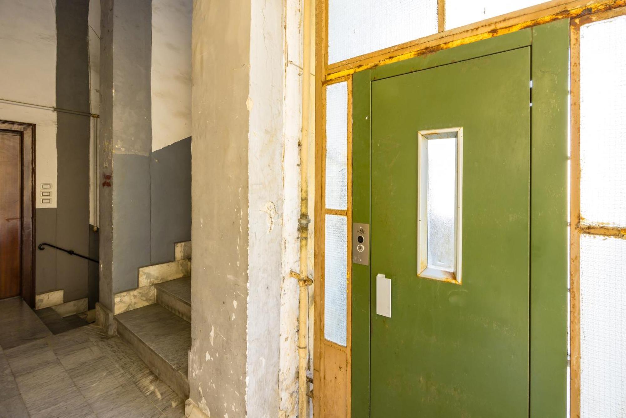 شقة Carrozzieri Nest At Historical Center نابولي المظهر الخارجي الصورة